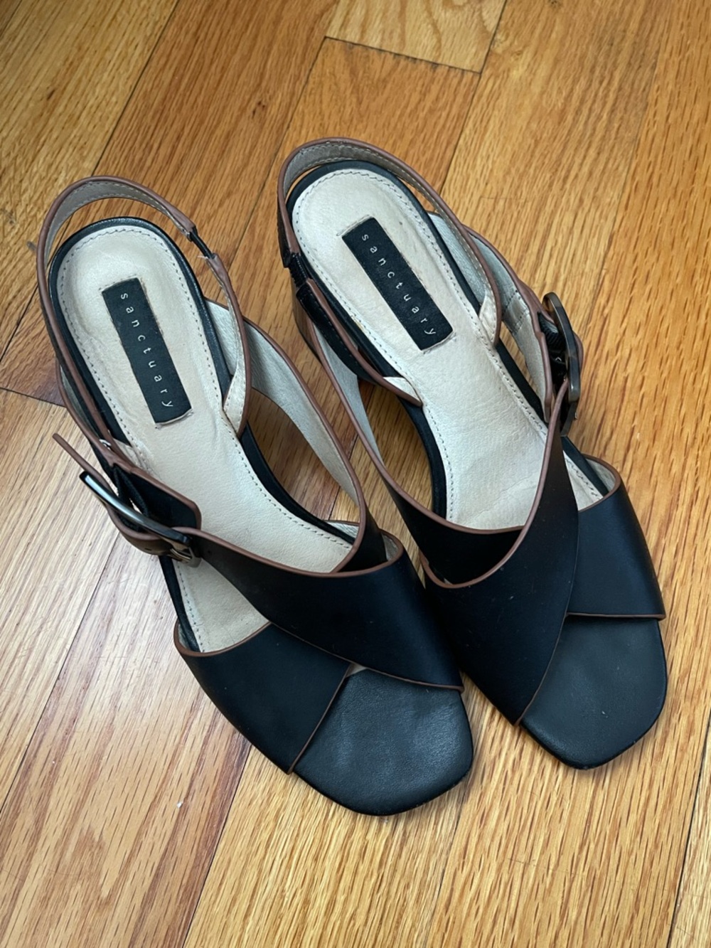 Sanctuary Slingback Pumps Black